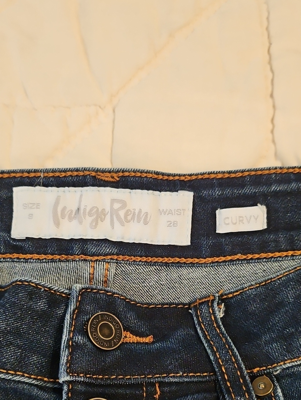 Indigo Rein  Distressed Curvy Jeans - Size S -28 - Picture 8 of 8